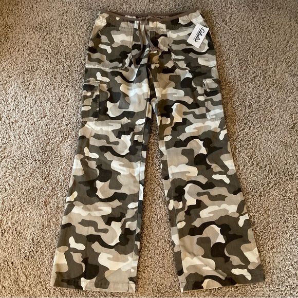 NWT Cabela’s Casuals, Brown Camo, Women’s Sz 8R - Picture 3 of 12